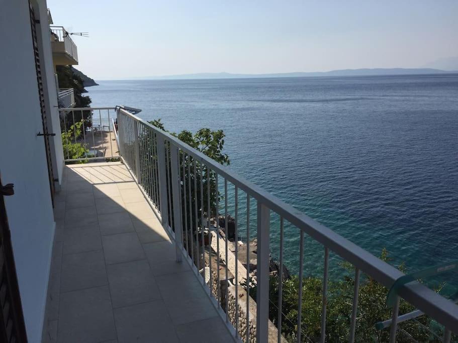 Seafront Vacation 